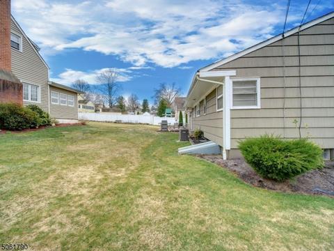 18 Fairview Rd, Clark, NJ 07066 photo 6