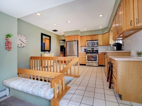 18 Fairview Rd, Clark, NJ 07066 photo 16
