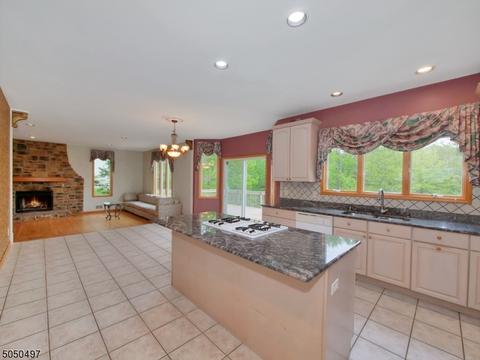 6 Stone Hill Rd, Wayne, NJ 07470 photo 7