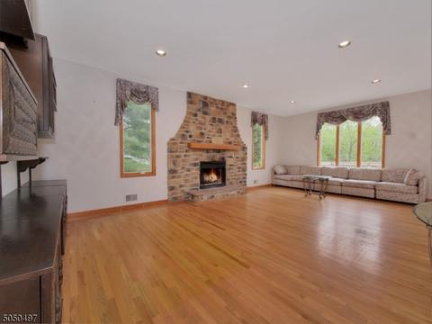 6 Stone Hill Rd, Wayne, NJ 07470 photo 8