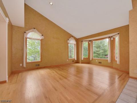 6 Stone Hill Rd, Wayne, NJ 07470 photo 4