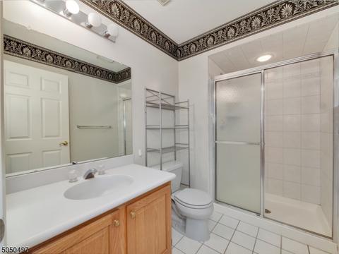 6 Stone Hill Rd, Wayne, NJ 07470 photo 17