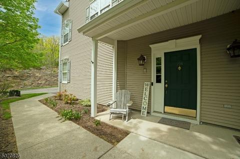 194 Carter Rd, Haskell, NJ 07420 photo 3
