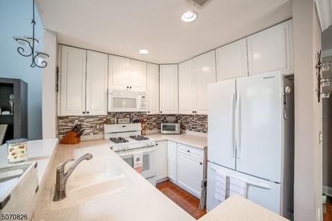 194 Carter Rd, Haskell, NJ 07420 photo 8