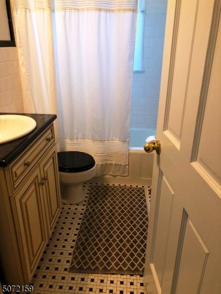 678 E Main St, Bridgewater, NJ 08807 photo 10
