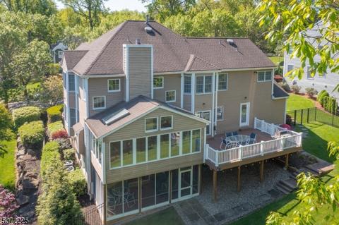 18 Barnstable Rd, Berkeley Heights, NJ 07922 photo 2