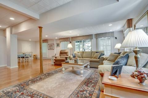 18 Barnstable Rd, Berkeley Heights, NJ 07922 photo 20