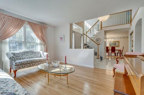 18 Barnstable Rd, Berkeley Heights, NJ 07922 photo 4