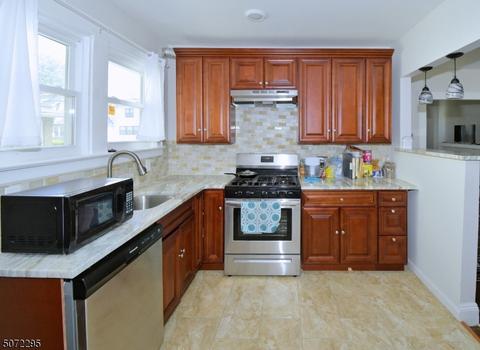 42 Bailey Ave, Hillside, NJ 07205 photo 8