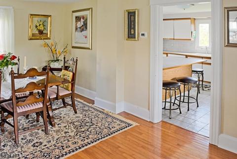 28 E Chrystal St, Dover, NJ 07801 photo 9