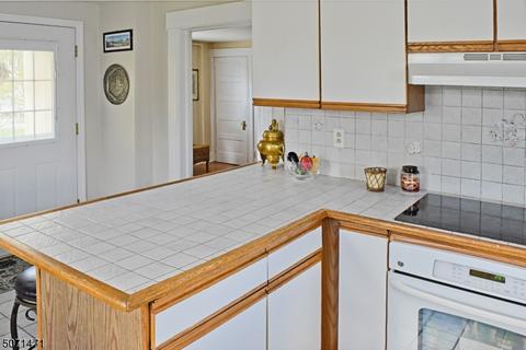 28 E Chrystal St, Dover, NJ 07801 photo 6