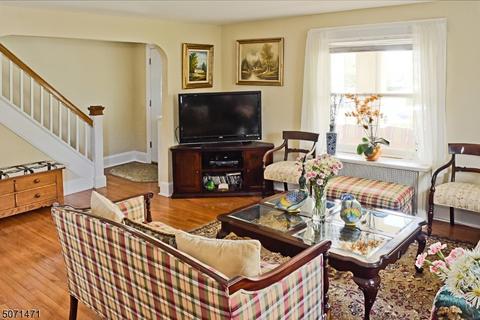 28 E Chrystal St, Dover, NJ 07801 photo 10