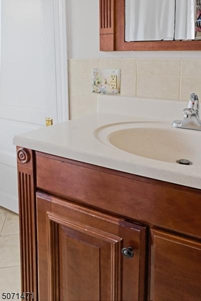 28 E Chrystal St, Dover, NJ 07801 photo 17