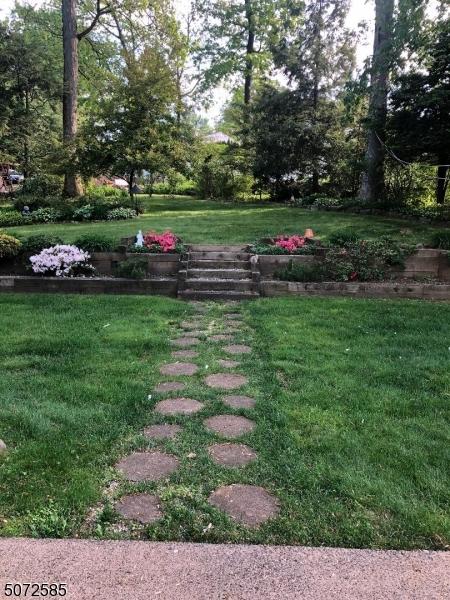 7 Pauline Ct, Wayne, NJ 07470 photo 3