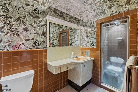 8 Devonshire Ter, West Orange, NJ 07052 photo 14