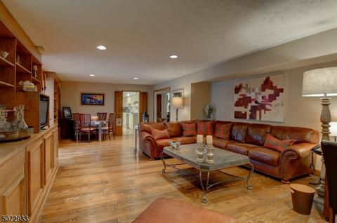 2 Cayuga Ct, Springfield, NJ 07081 photo 9