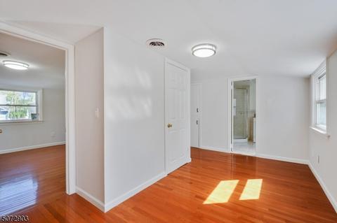 624 Freeland Ave, Paramus, NJ 07652 photo 14