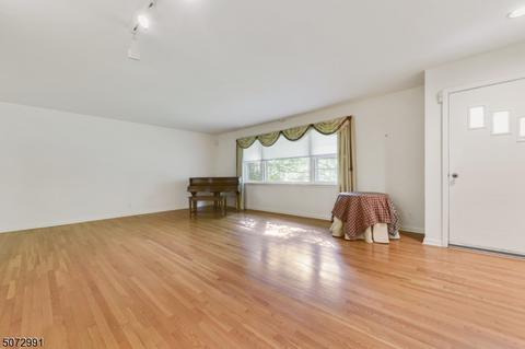 1001 Charles St, Mountainside, NJ 07092 photo 3