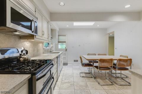 1001 Charles St, Mountainside, NJ 07092 photo 8