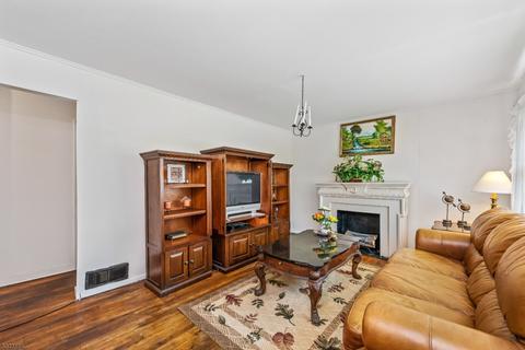 14 Ivan St, Dover, NJ 07801 photo 3