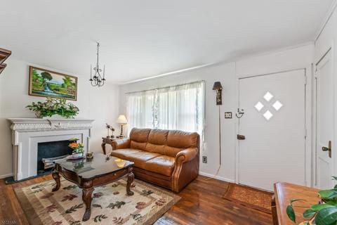 14 Ivan St, Dover, NJ 07801 photo 2
