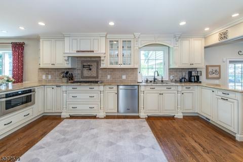 3 Veteri Pl, Wayne, NJ 07470 photo 5