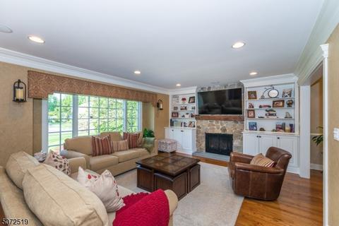 3 Veteri Pl, Wayne, NJ 07470 photo 8