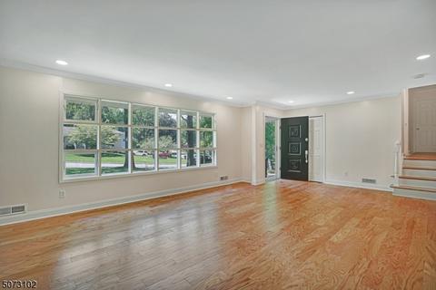 350 Timber Dr, Berkeley Heights, NJ 07922 photo 3