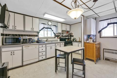 22 Forest Ave, Nutley, NJ 07110 photo 10