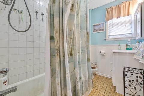 22 Forest Ave, Nutley, NJ 07110 photo 18