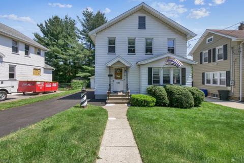 22 Forest Ave, Nutley, NJ 07110 photo 2