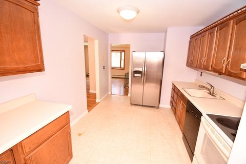 3 Valley Rd, Stanhope, NJ 07874 photo 4