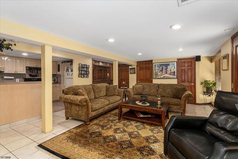 5 Alpine Dr, Wayne, NJ 07470 photo 12