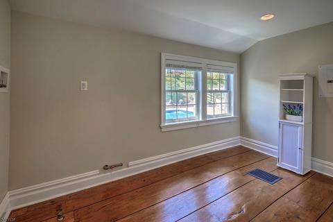 30 E Fox Chase Rd, Chester Twp, NJ 07930 photo 16