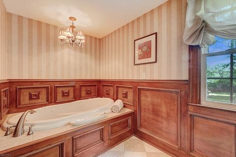 32 Greenbriar Dr, Summit, NJ 07901 photo 17