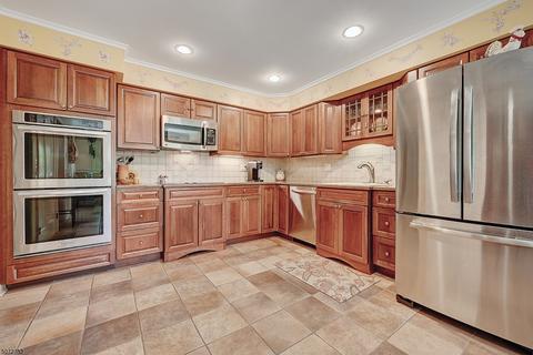 32 Greenbriar Dr, Summit, NJ 07901 photo 9