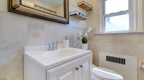 35 Schaefer Rd, Maplewood, NJ 07040 photo 12