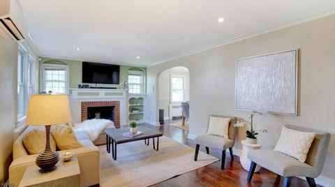 35 Schaefer Rd, Maplewood, NJ 07040 photo 3