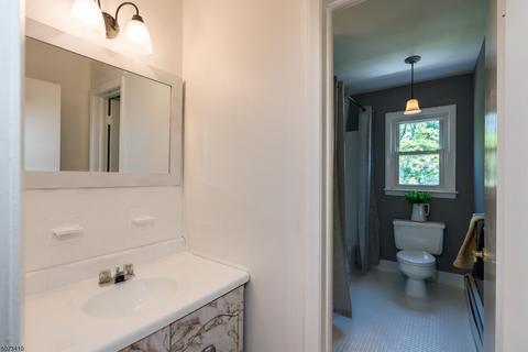 14 Crescent Rd, Wanaque, NJ 07465 photo 16