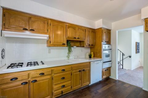 14 Crescent Rd, Wanaque, NJ 07465 photo 10