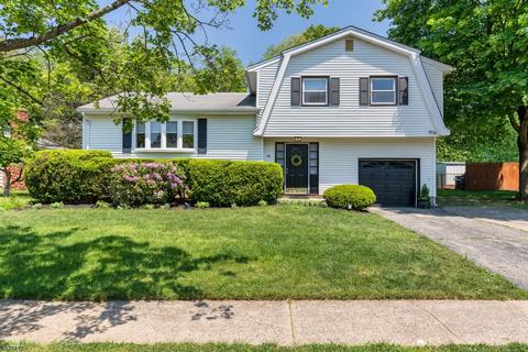 14 Crescent Rd, Wanaque, NJ 07465 photo 1