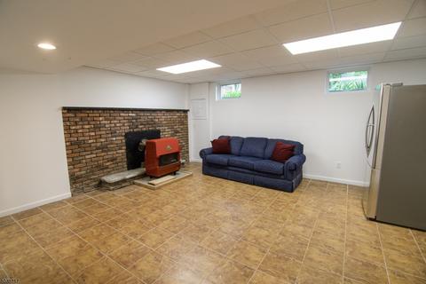 68 Wendt Ln, Wayne, NJ 07470 photo 19