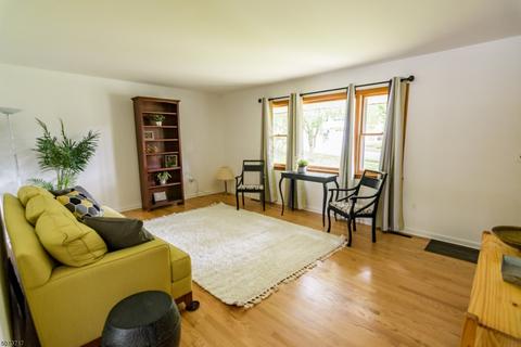 68 Wendt Ln, Wayne, NJ 07470 photo 9