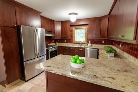 68 Wendt Ln, Wayne, NJ 07470 photo 13