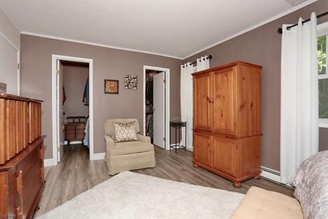 19 Wanaque Ave, Wanaque Boro, NJ 07420 photo 18