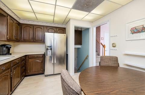 86 Post Cir, Clark, NJ 07066 photo 13
