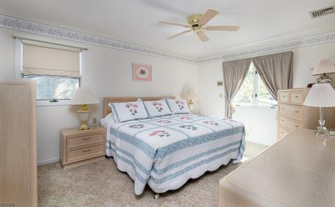 86 Post Cir, Clark, NJ 07066 photo 18