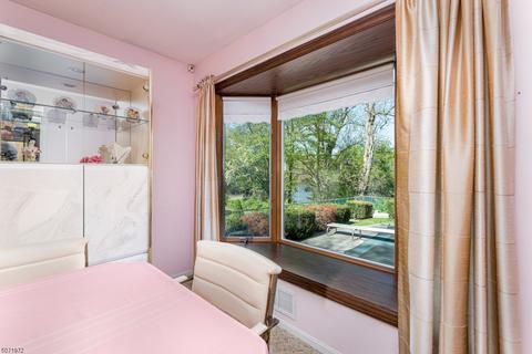 86 Post Cir, Clark, NJ 07066 photo 11