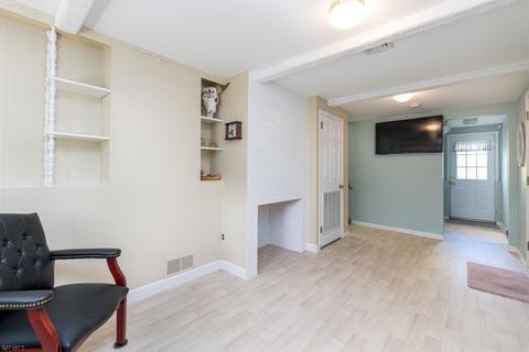 86 Post Cir, Clark, NJ 07066 photo 15