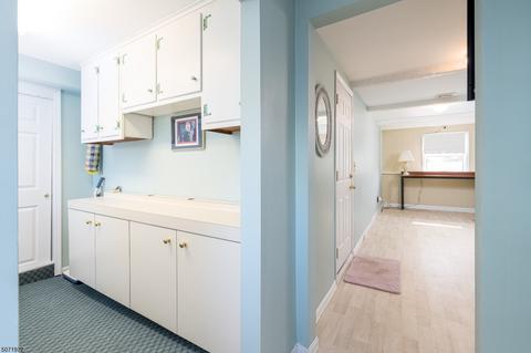 86 Post Cir, Clark, NJ 07066 photo 17